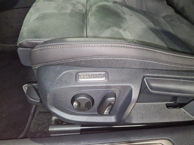 Fahrzeugabbildung Volkswagen Arteon SB TDI R-Line DSG Matrix AHK Navi AID ACC