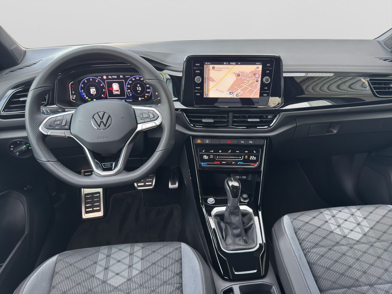 T-Roc 1.5 TSI DSG R-Line *AHK*IQ.LIGHT*NAVI*