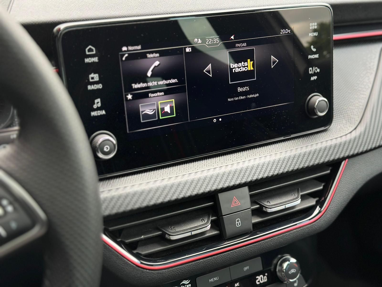SKODA Scala 1.0TSI MONTE CARLO MATRIX#PANO#TEMPO#SPUR - Image 13