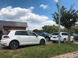 Volkswagen Golf VII 150PS EDITION Massage 17" LED Pano RFK - Volkswagen Golf: V Edition