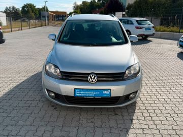 Volkswagen Golf - 2