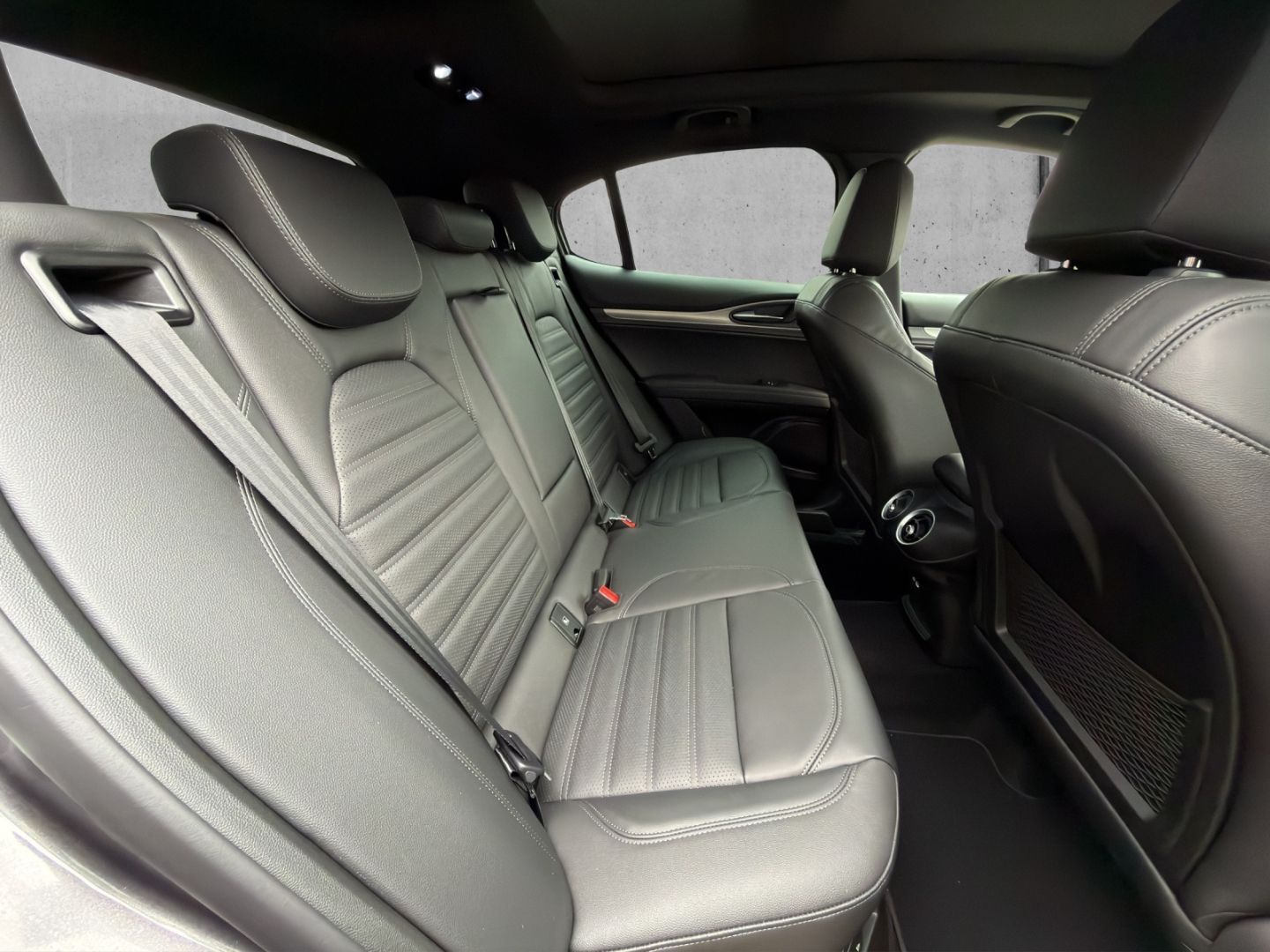 Alfa Romeo Stelvio - Bild 7