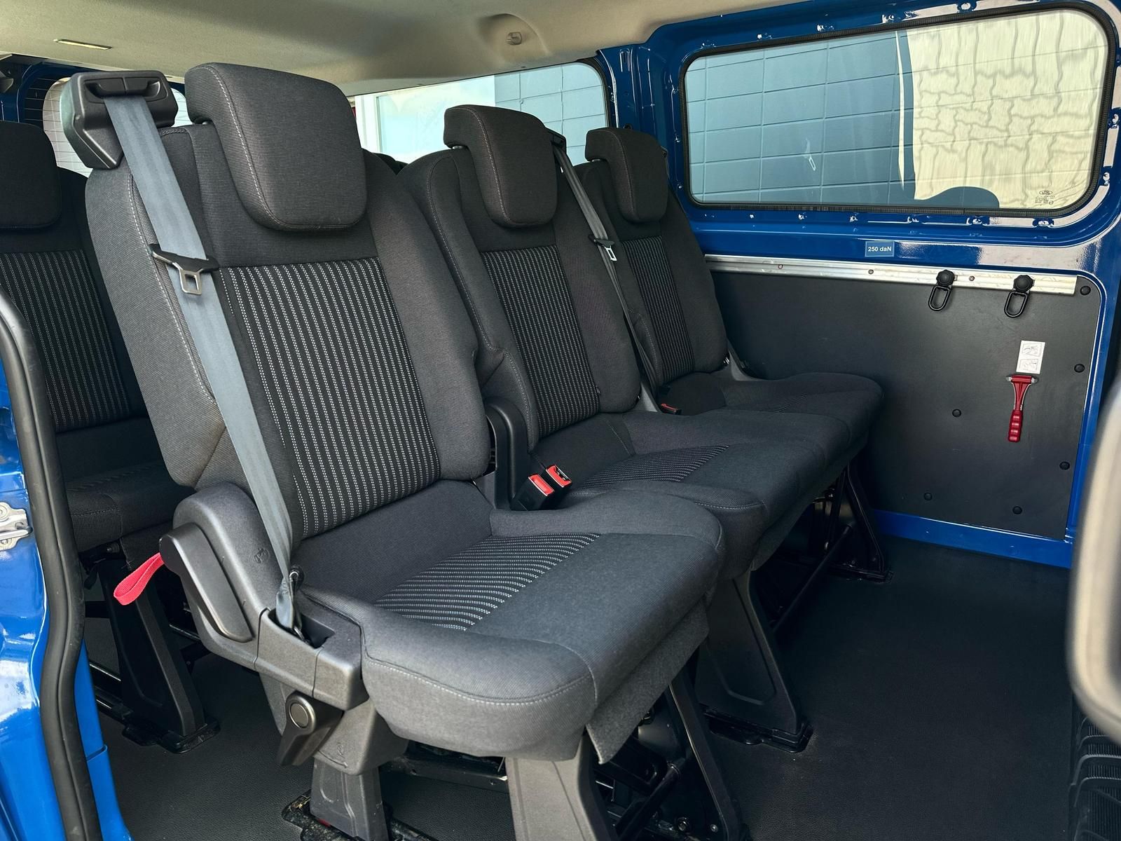 FORD Transit Custom 2.2TDCi L2 Trend AHK#9SITZER#MWST - Image 16