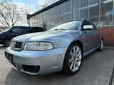 Audi RS4 2.7 quattro - Audi RS4 aus 2001