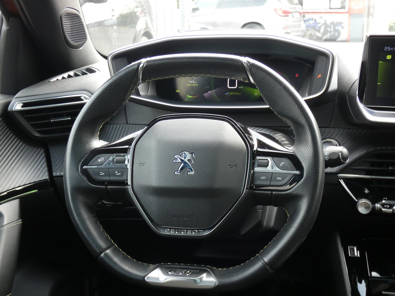 Peugeot 2008 GT-Line *ALU*KLIMA*PDC*SCHIEBEDACH*