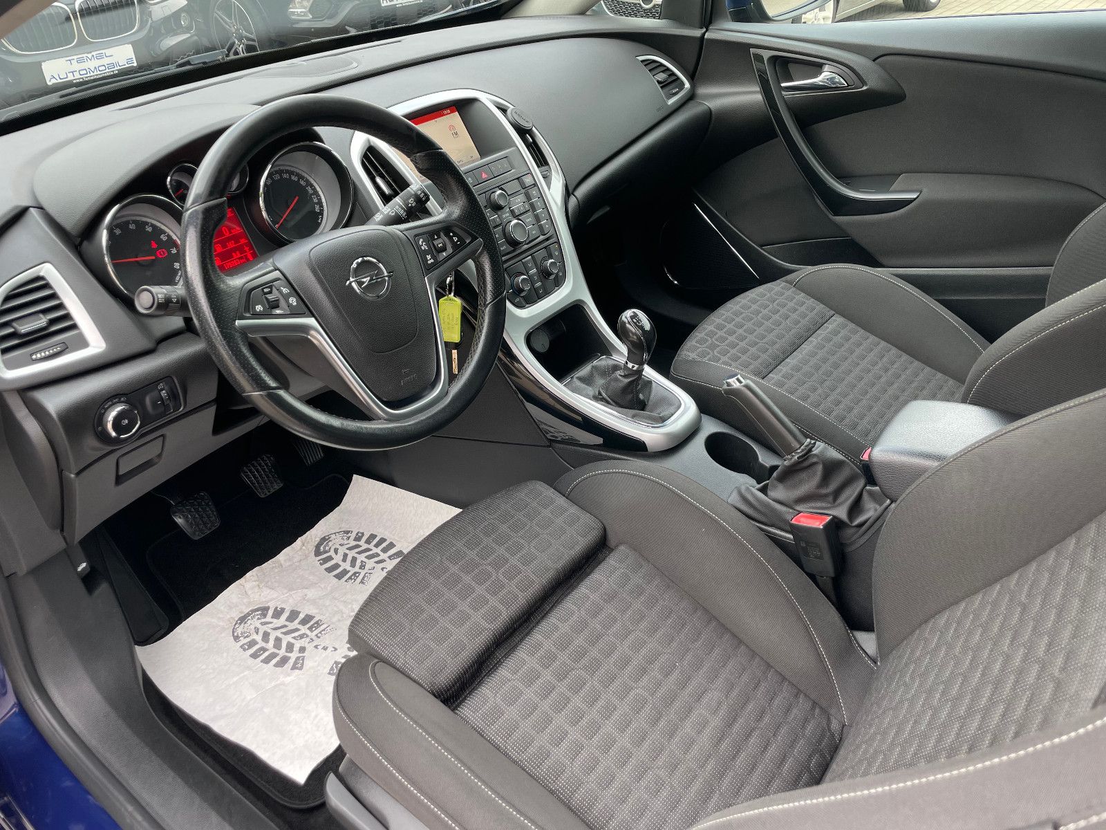 OPEL Astra, 2014, Benzin, 200 PS