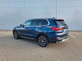 BMW X5 xDrive30d - 75tkm | Panorama | No accidents - blaue BMW X5