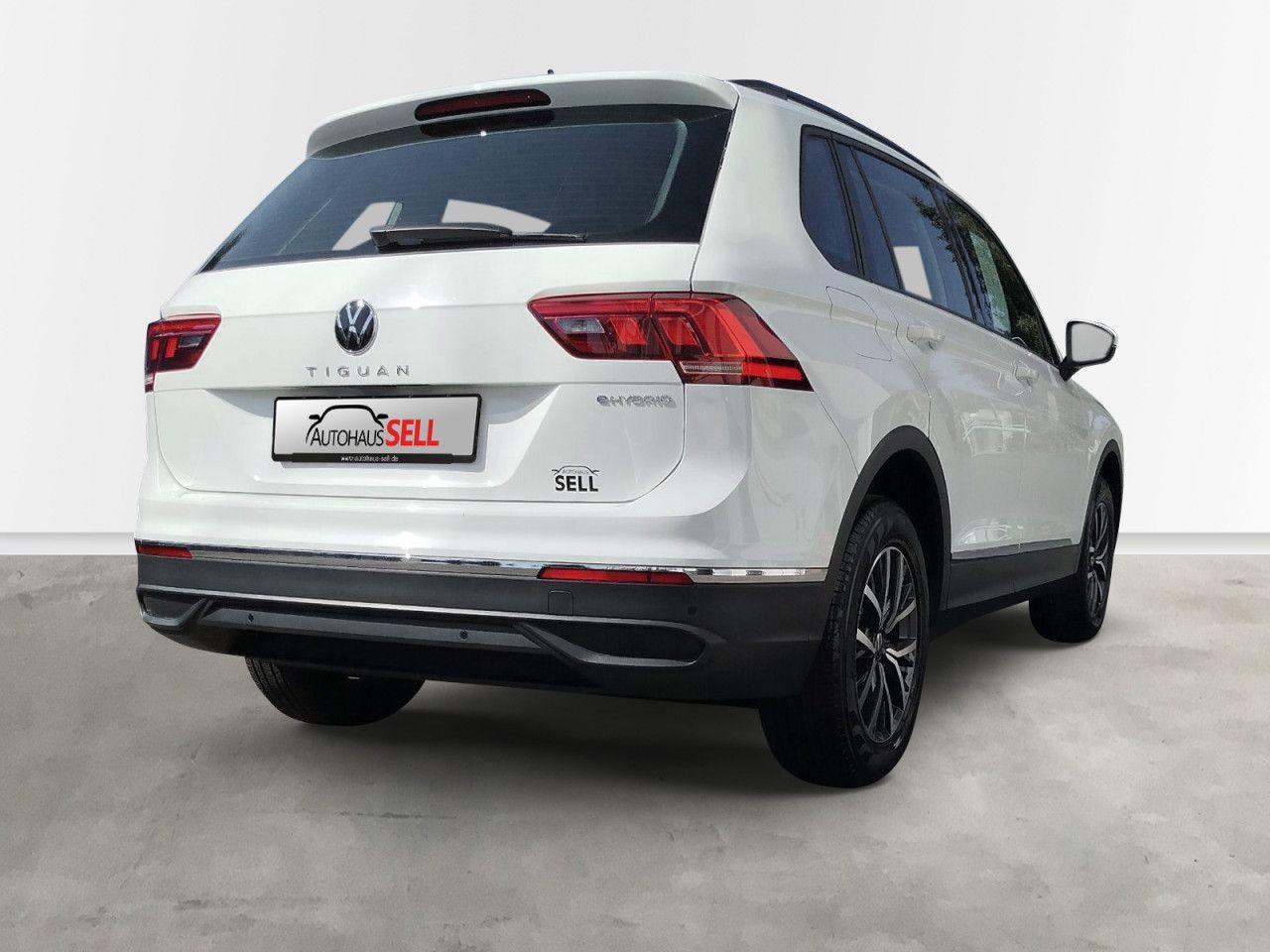 Fahrzeugabbildung Volkswagen Tiguan Life 1.4 eHybrid OPF 110 kW 6-Gang-DSG