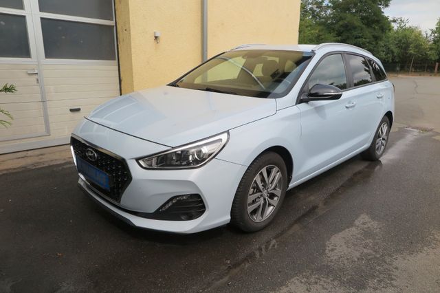 Hyundai i30 cw Passion Klima/SH/Tempom./MFL/DAB/ALU