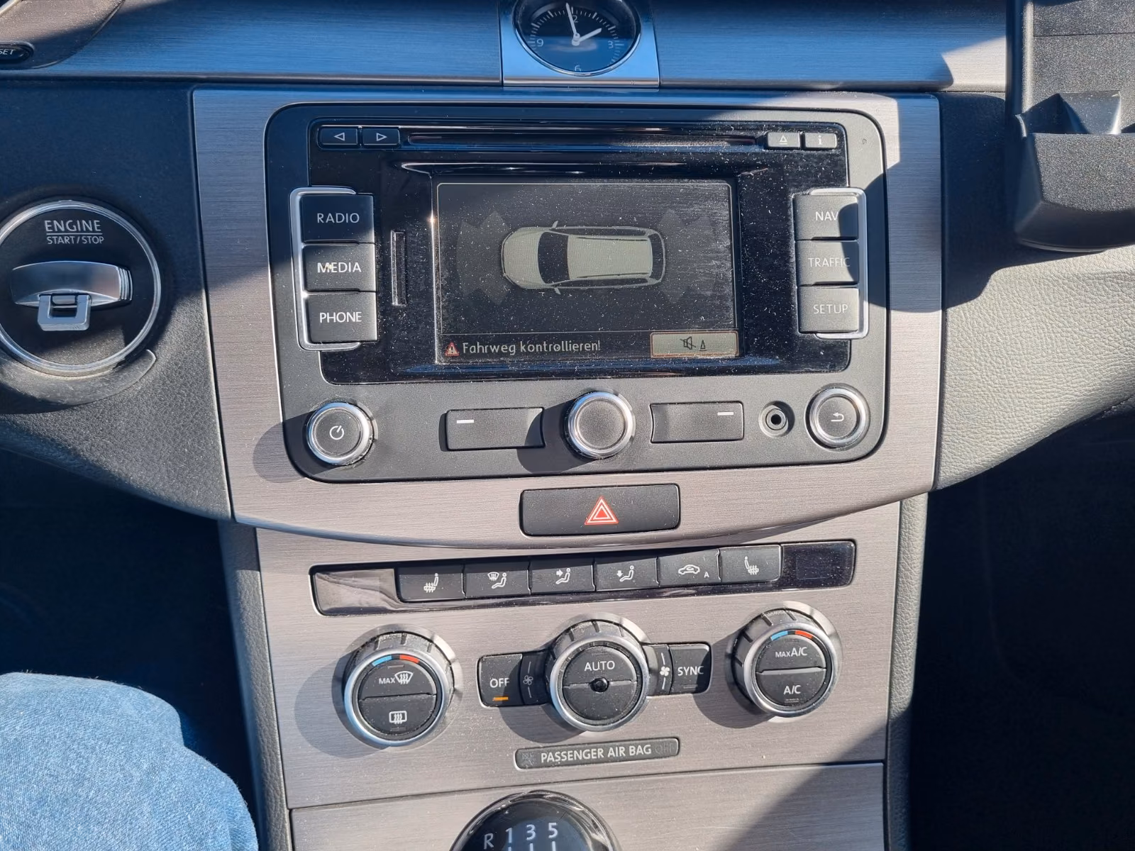 Volkswagen Passat 2014 — photo 14