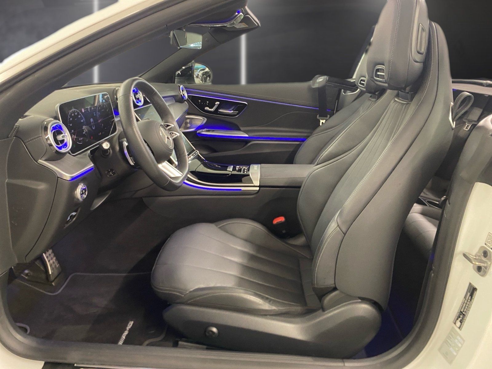 Fahrzeugabbildung Mercedes-Benz CLE 300 4M AMG Cabriolet*Standhz*Distro*AHK*360°