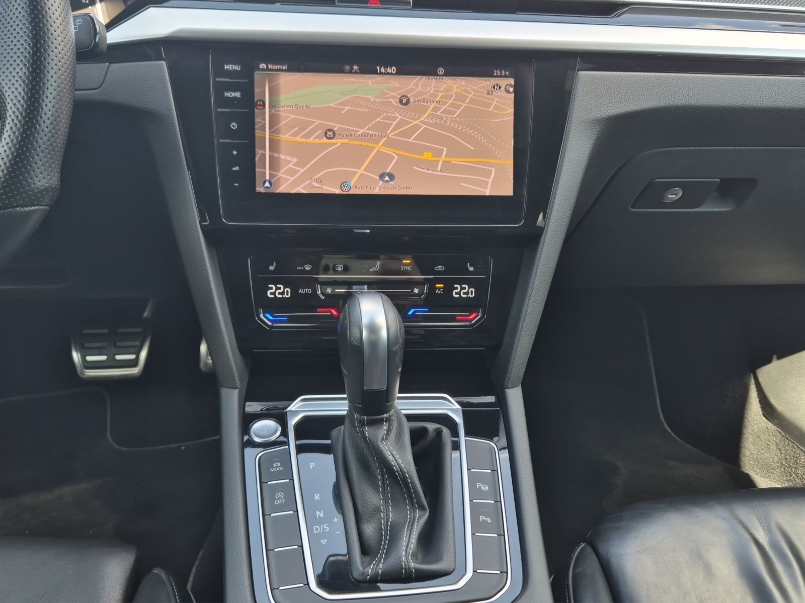 Fahrzeugabbildung Volkswagen Arteon SB TDI DSG R-Line LED ACC 19" DCC AHK NAV