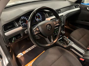 Skoda Superb Combi Exclusive *Xenon*PDC*Klima*DAB*Navi