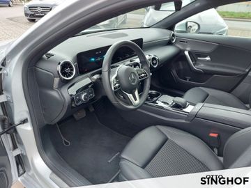Fahrzeugabbildung Mercedes-Benz A 200 Progressive +Pano+LED+Navi+Totw.+Park Ass+
