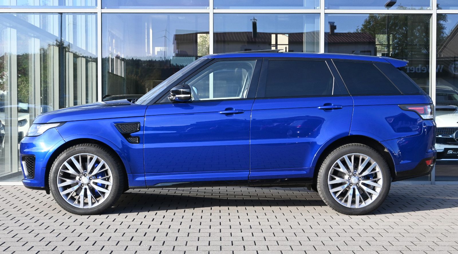 Fahrzeugabbildung Land Rover Range Rover Sport 5.0 V8 SC SVR °PANO°HEAD-UP°