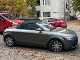 Audi Cabriolet - Audi Cabriolet mit Benzin-Antrieb: Cabrio
