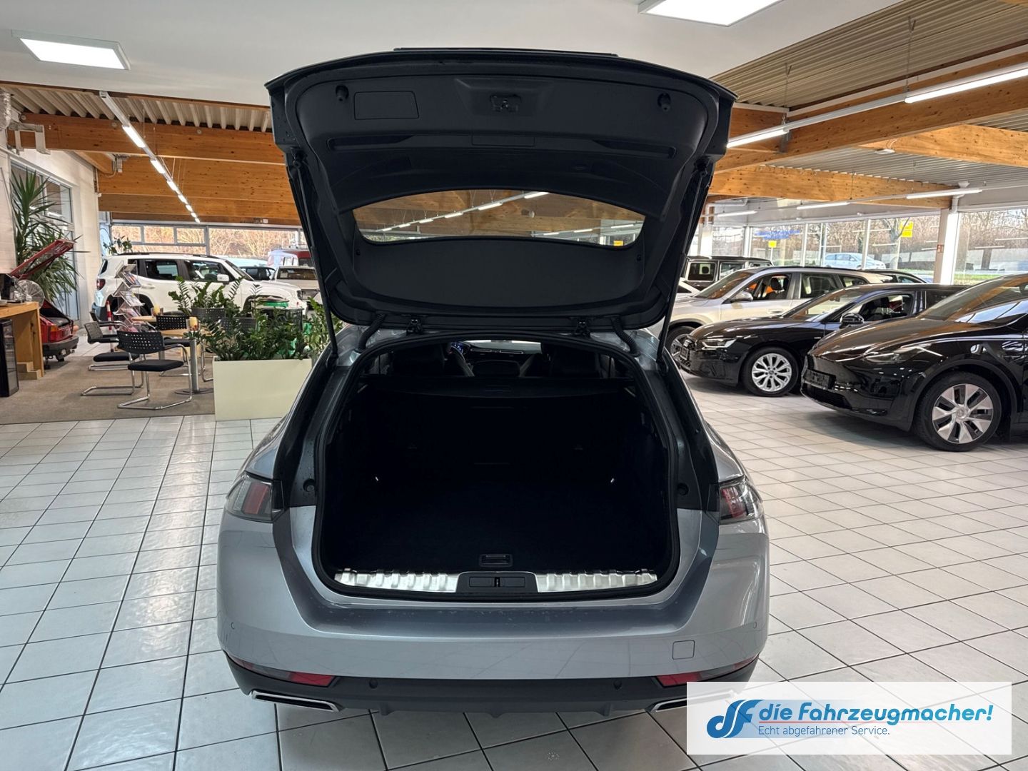 Fahrzeugabbildung Peugeot 508 SW Allure Pack 1.5 BlueHDi 130 EU6d Navi ACC