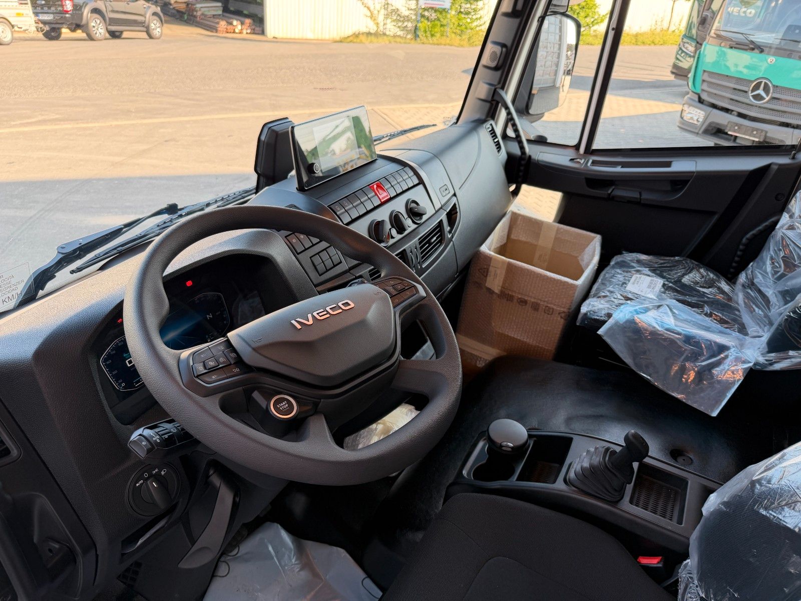 Fahrzeugabbildung Iveco Eurocargo ML75E21/P Bett AHK Klima Standheizung