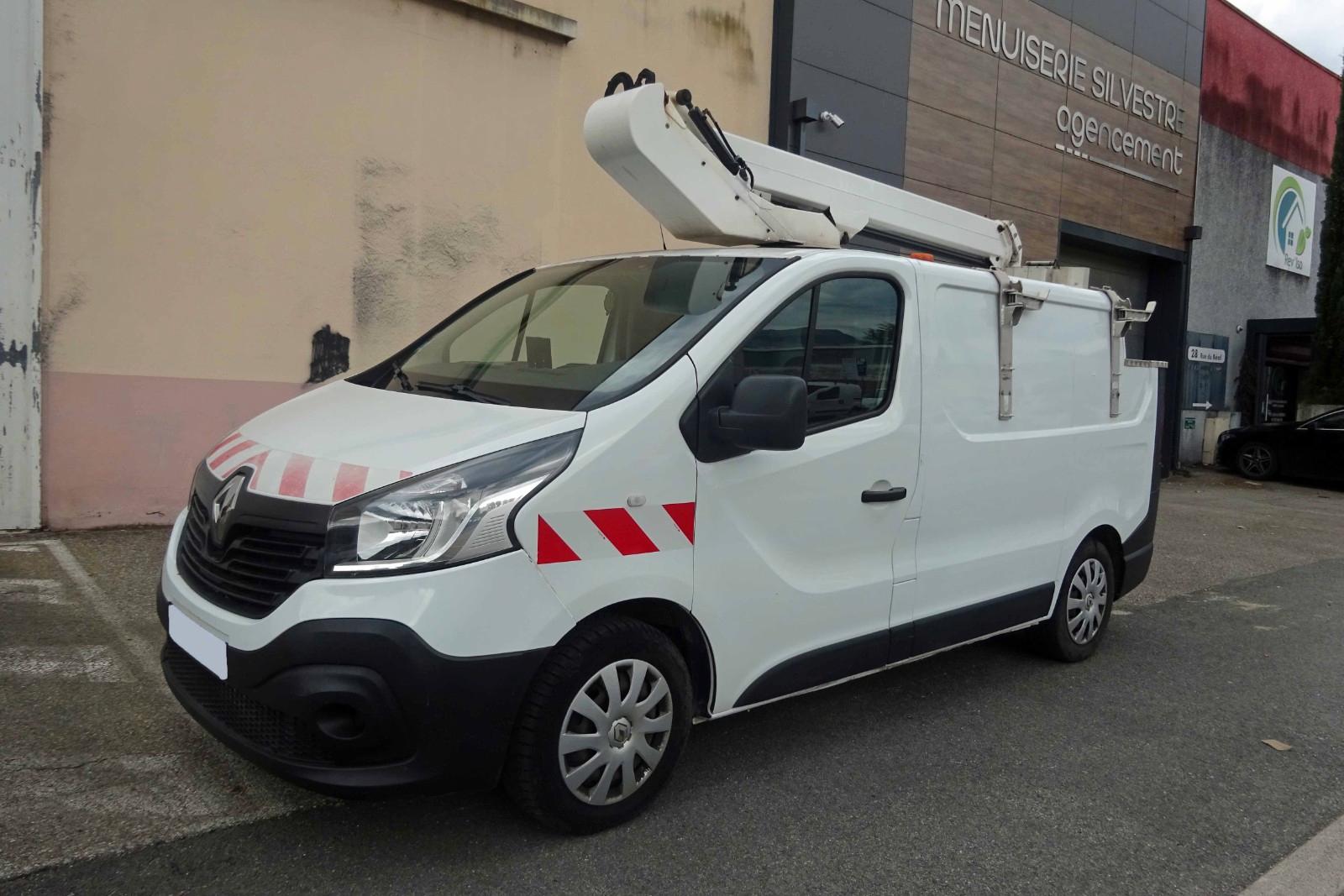 Renault TRAFIC NACELLE 1,6 DCI 120