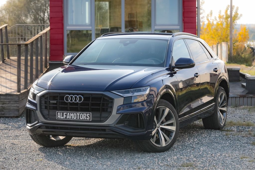 Audi Q8