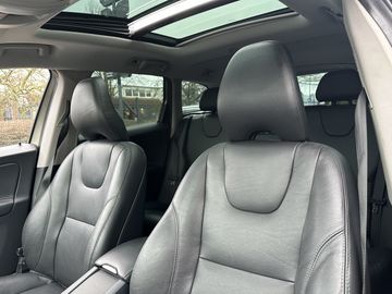 Volvo XC60 - 12