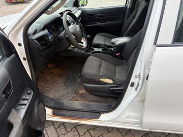 Toyota Hilux - 6