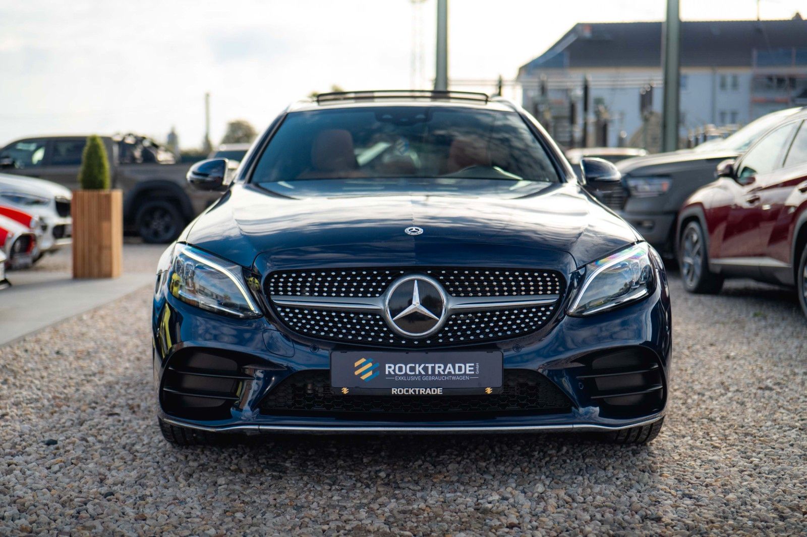 Fahrzeugabbildung Mercedes-Benz C 300 AMG | ACC | Pano | Mulitbeam | Widescreen