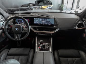BMW XM - 5