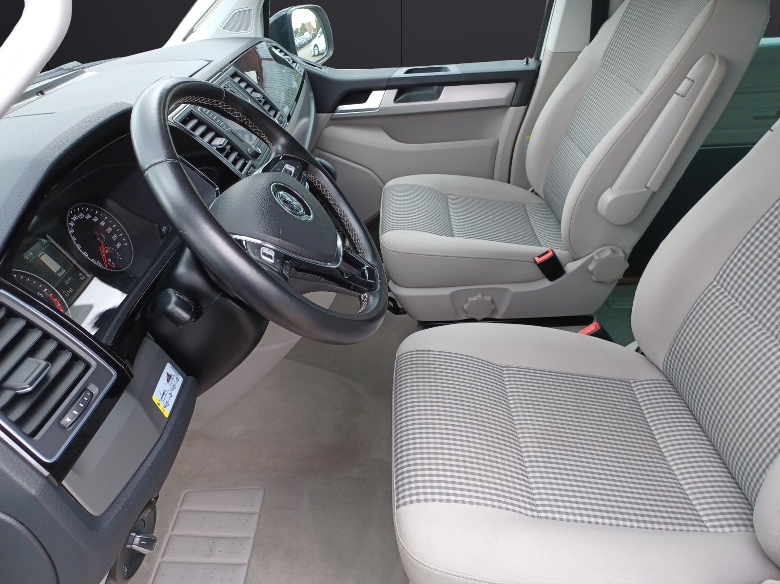 Fahrzeugabbildung Volkswagen T6 California Coast Edition 4M STH LED AHK Navi