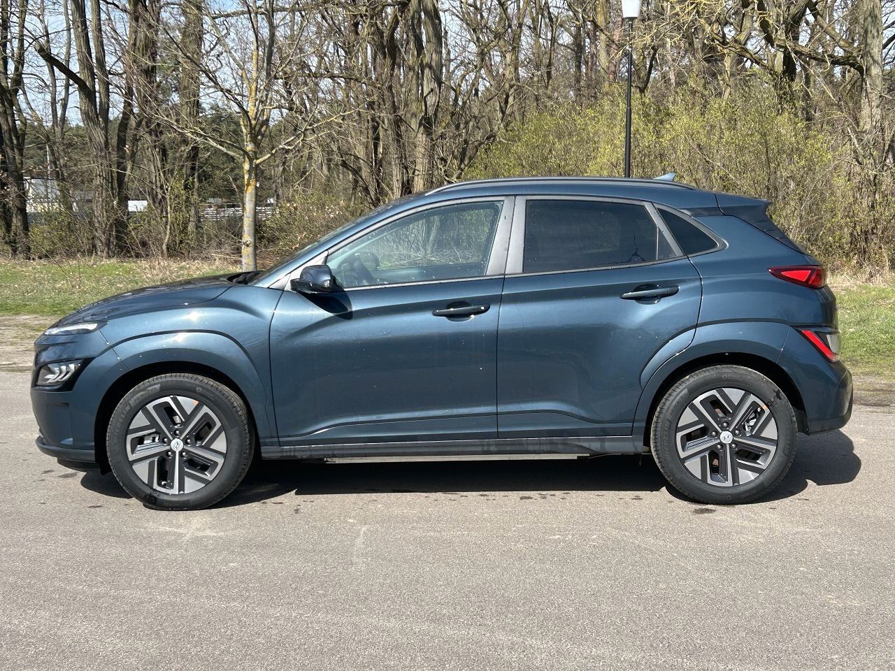 Fahrzeugabbildung Hyundai Kona EV Advantage 100kw*RW305*Mietkauf*ohne Bank
