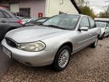 Ford Mondeo 2.0 16V Ghia NEU TÜV 10 2027 - gebrauchte Ford Mondeo aus dem Jahr 2000