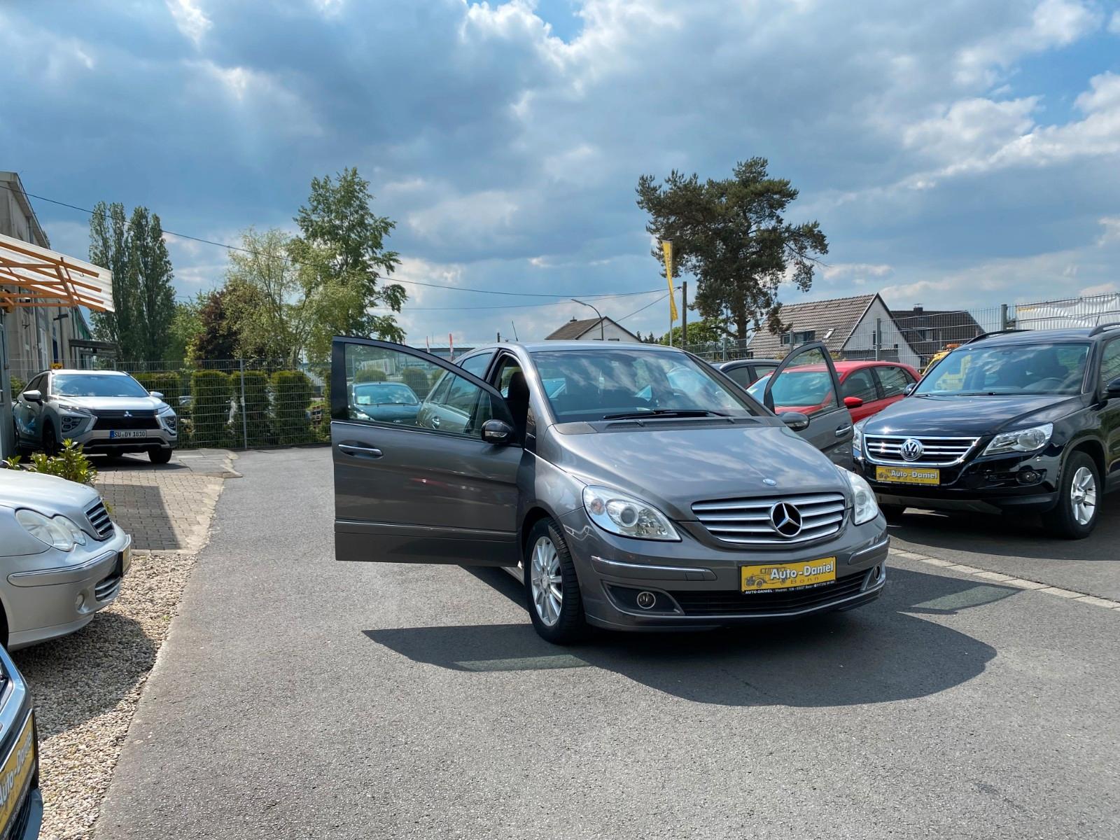 Mercedes-Benz B180 Klima Allwetter Sitzhz. TÜV Grüne Plakette