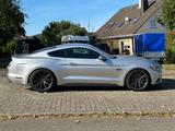Ford Mustang 5.0 Ti-VCT V8 GT auto GT - silberne Ford Mustang