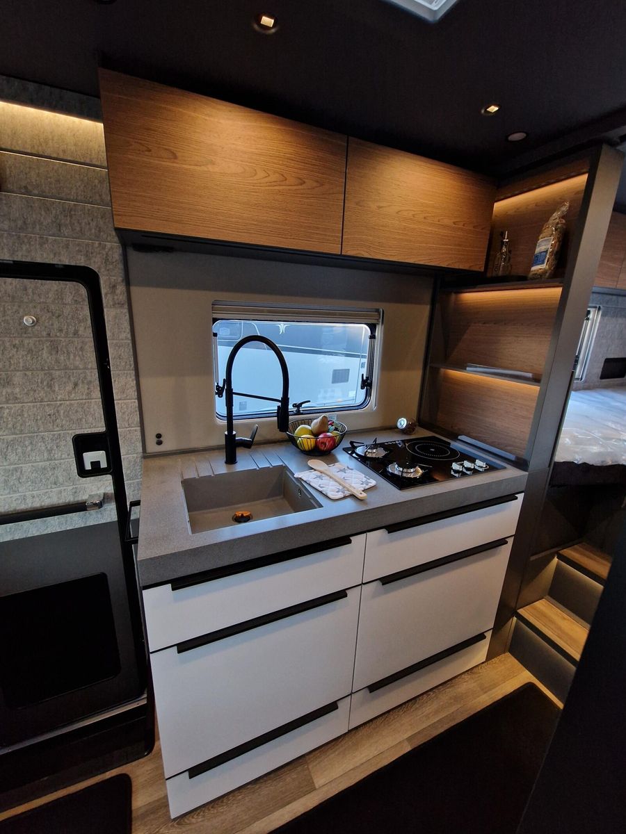 Fahrzeugabbildung Niesmann + Bischoff Arto 78 Verfügbar ab November 2025