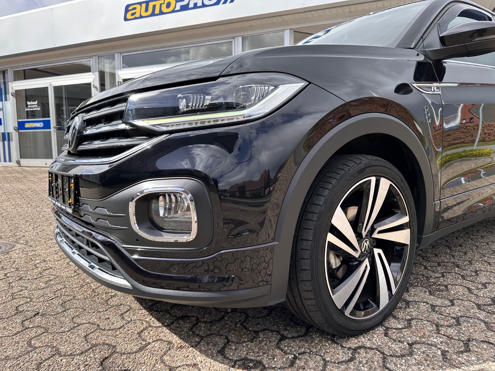 Fahrzeugabbildung Volkswagen T-Cross Style R Line 1.5 TSI DSG LED/Navi/ACC/AP
