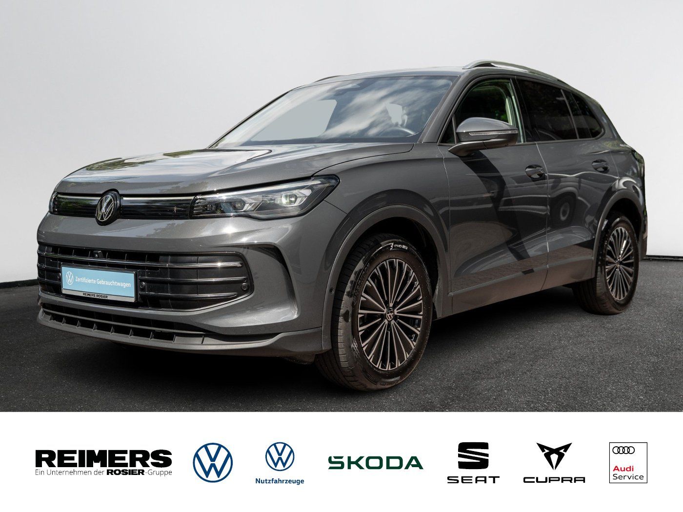 Volkswagen Tiguan Life Pano IQLight AHK Kam. Navi Pano 360