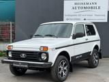 Lada Niva 1.7i 4X4 *2-HAND*ROSTFREI*ALUFELGEN*AHK*TOP - Lada Niva: Pickup