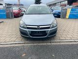 Opel Astra H Lim. Edition  AUTOMATIK - Opel Astra aus 2005 mit Diesel-Antrieb