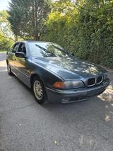 BMW 523i A - - BMW 523 in Düsseldorf