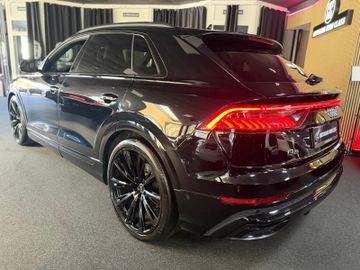 Audi Q8 - 4