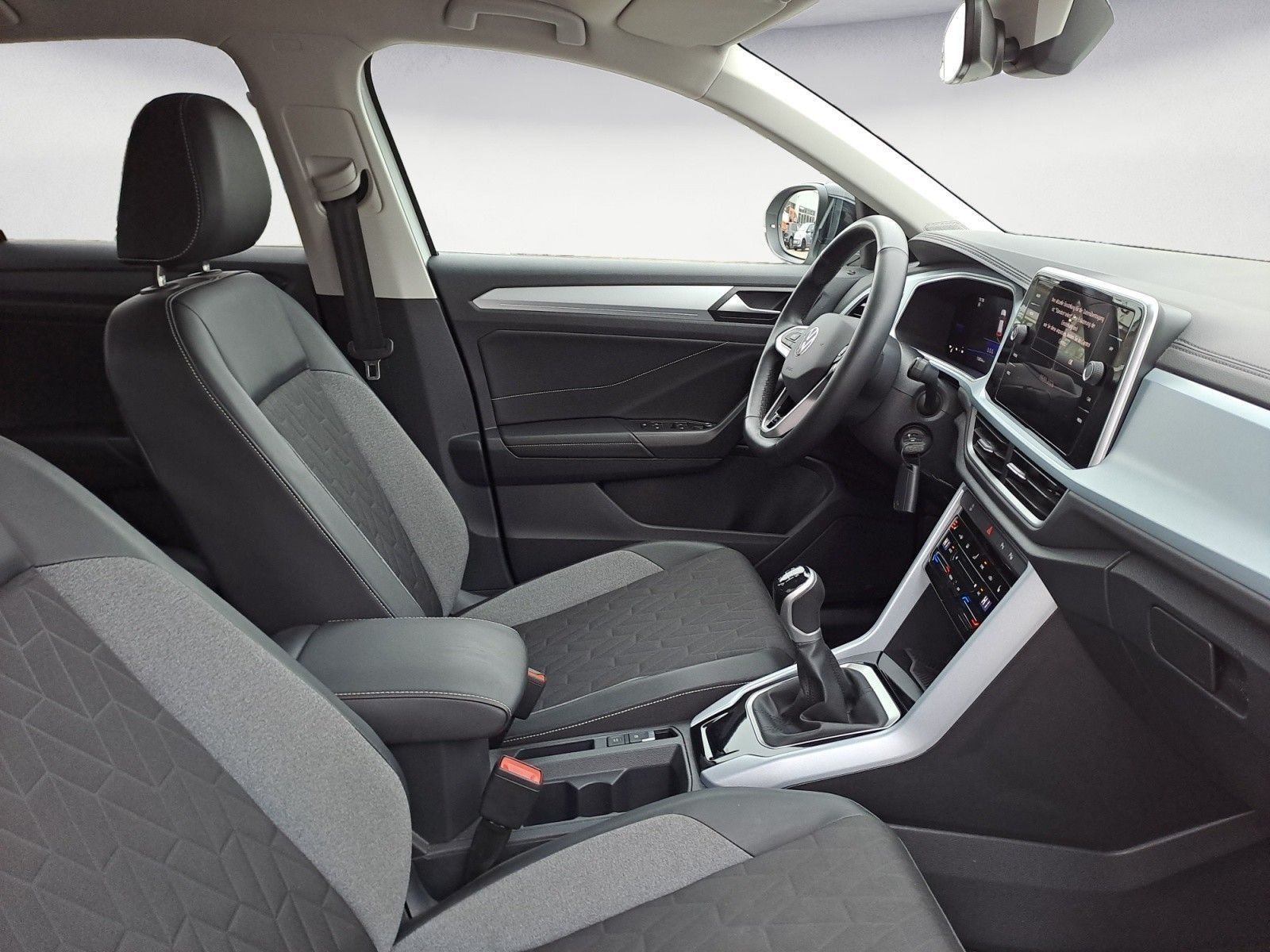 Volkswagen T-Roc - Bild 7