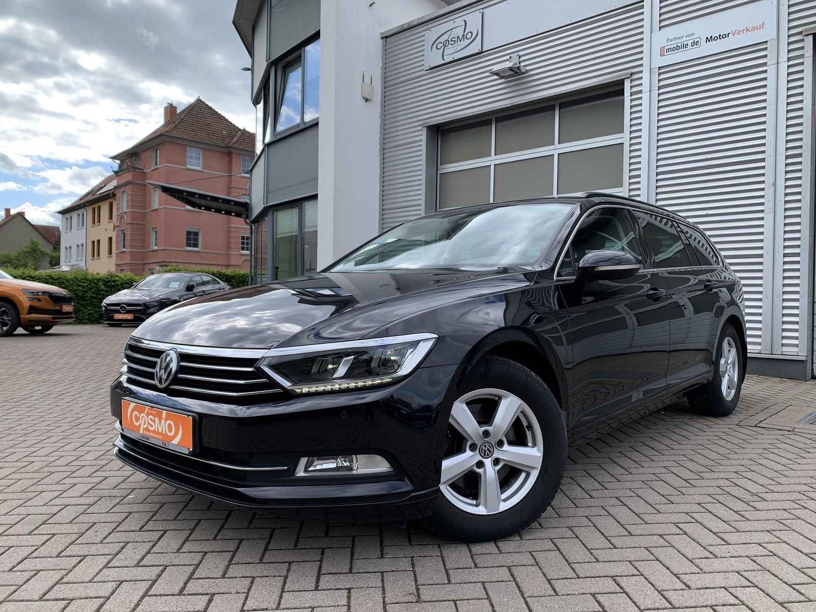 VW Passat 1.4TSI DSG AHK+LED+ActiveInfo+eKlappe+RFK