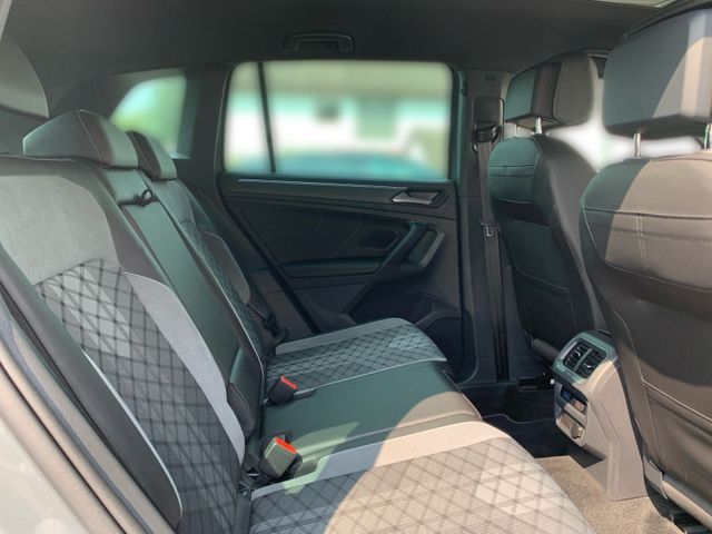 Tiguan 2.0 TDI DSG R-Line 4M LED+KAMERA+AHK+PDC