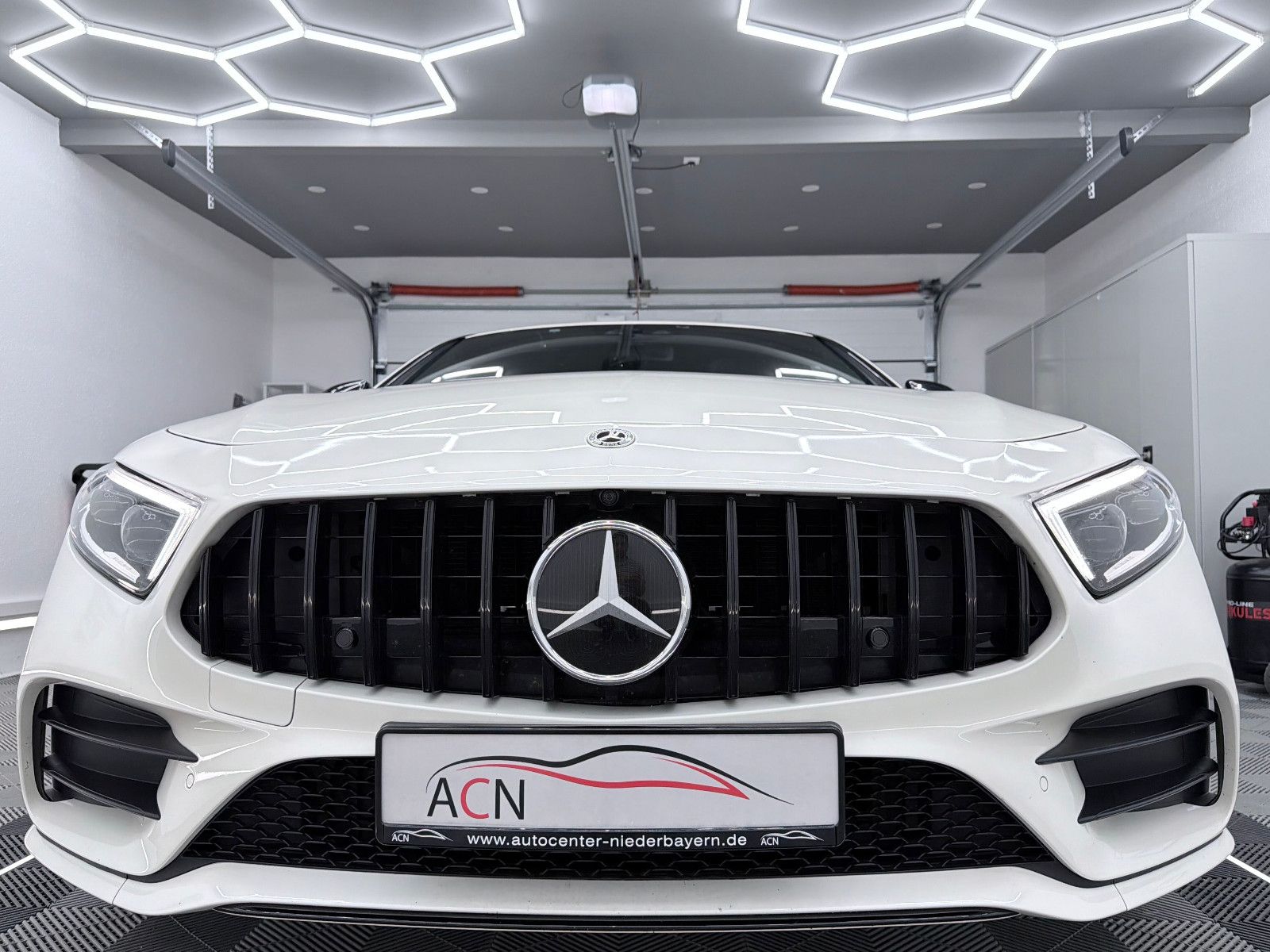 Fahrzeugabbildung Mercedes-Benz CLS 400 d 4Matic AMG-LINE/360*/BURMESTER/DESIGNO