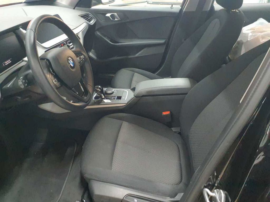 BMW 1 Series 2023