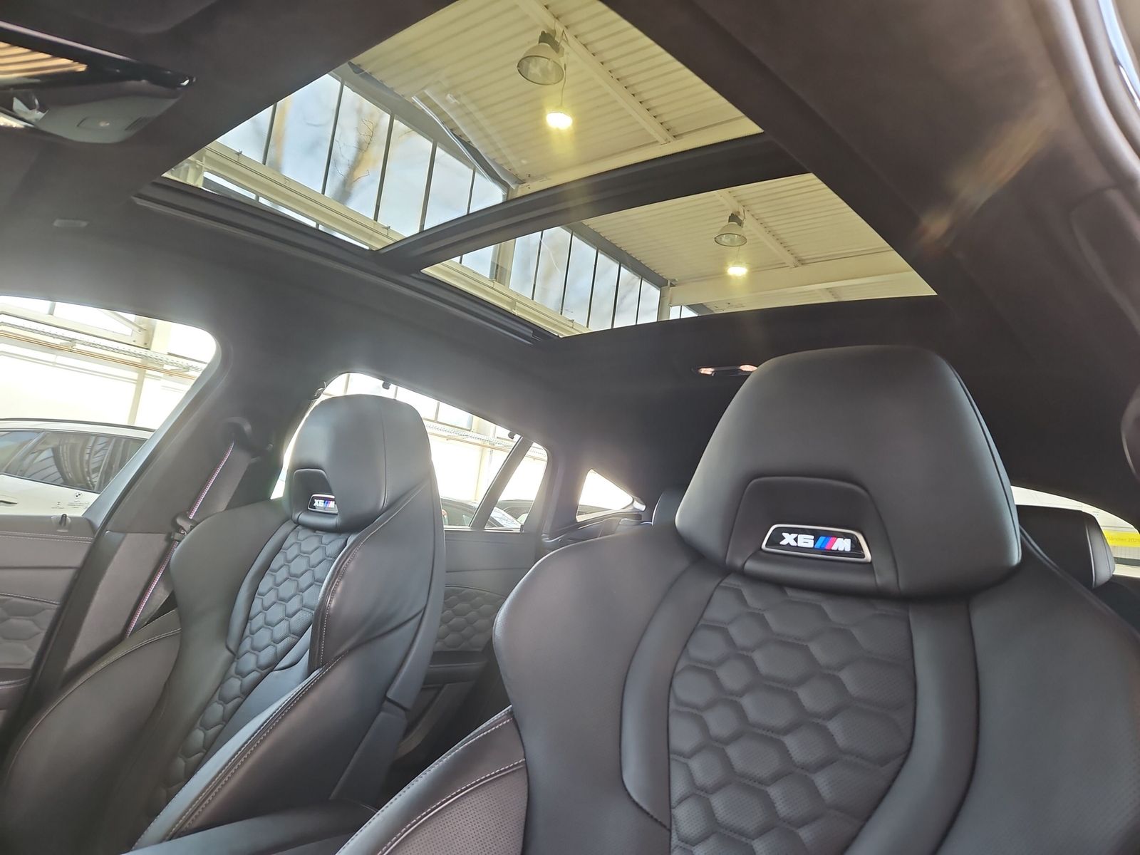 BMW X6 M - Bild 22