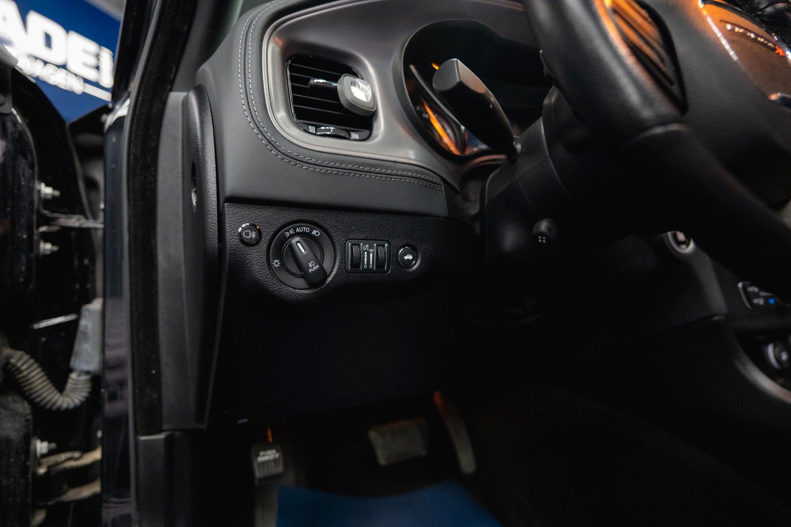 Fahrzeugabbildung Dodge Charger 3.6 4x4 GT Performance FULL Options 19%