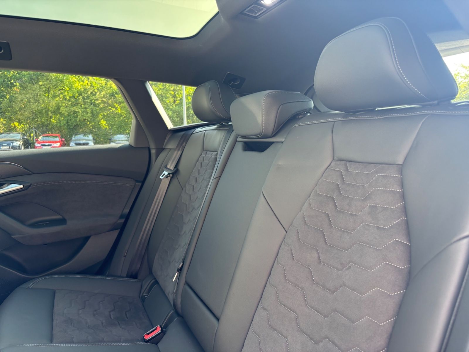 Fahrzeugabbildung Audi A6 e-tron Avant performance 270 kW