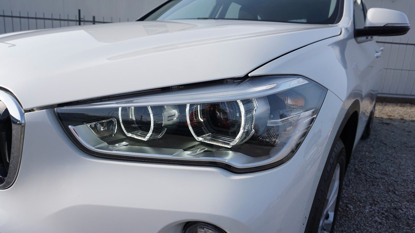 Fahrzeugabbildung BMW X1 sDrive 18i Sport Line, Kamera, PDC, Panorama