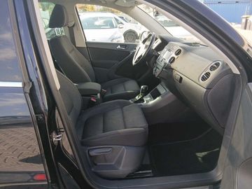 Volkswagen Tiguan - 8